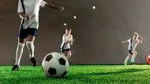 桂林迎来足球盛宴：24强球队激战，孙继海出席开幕式盛典