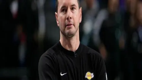 意甲焦点战！国际米兰主场强势出击，能否一鼓作气横扫莱切，迈向八连胜？